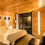 Rezort Caparica Azores
